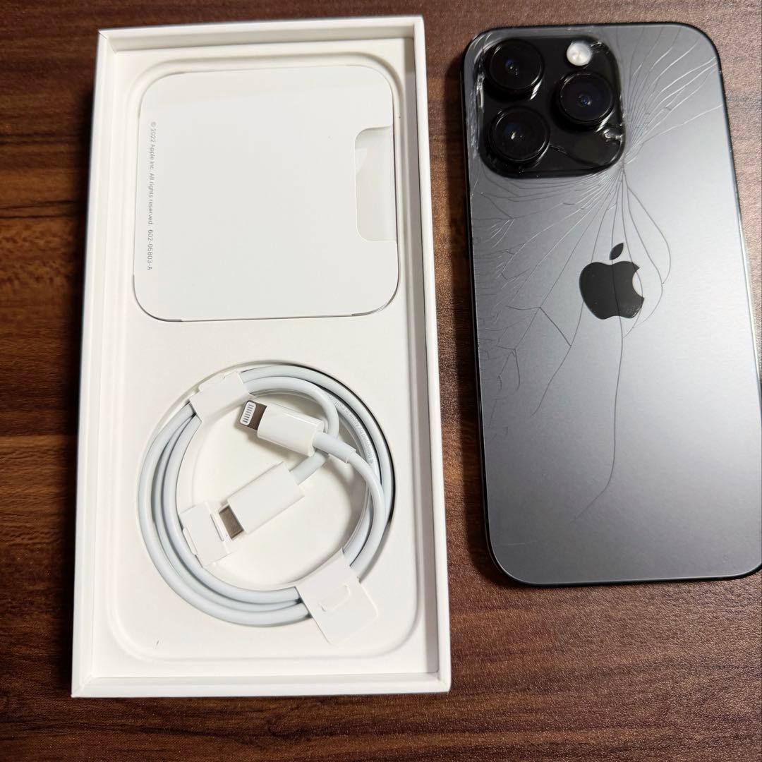 iPhone14pro 128GB 背面割れ　ブラック