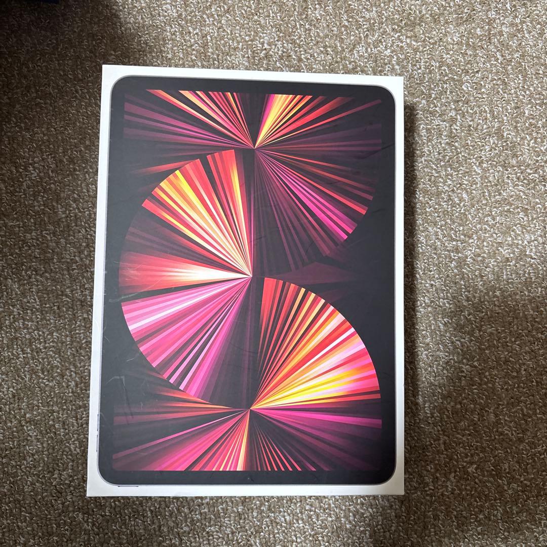 （おまけ付き）iPad Pro第三世代11インチ 128GB