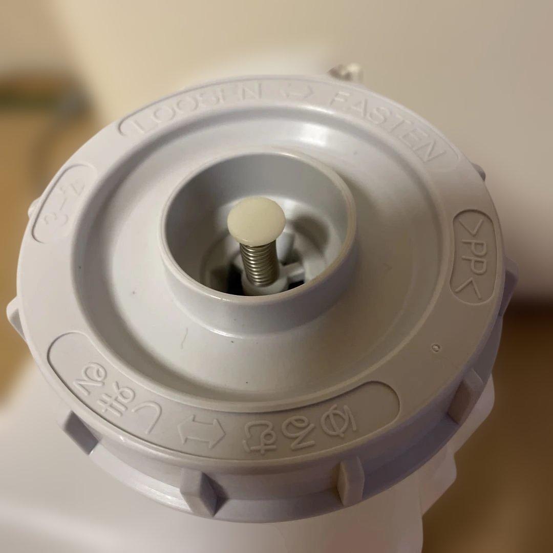 値下げ　2022年度製　シャープ　加湿空気清浄機　KC-F70-W