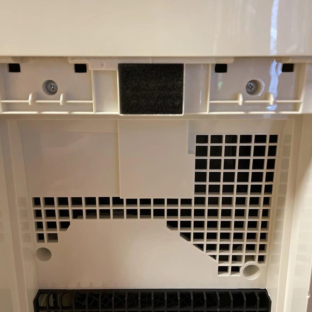 値下げ　2022年度製　シャープ　加湿空気清浄機　KC-F70-W