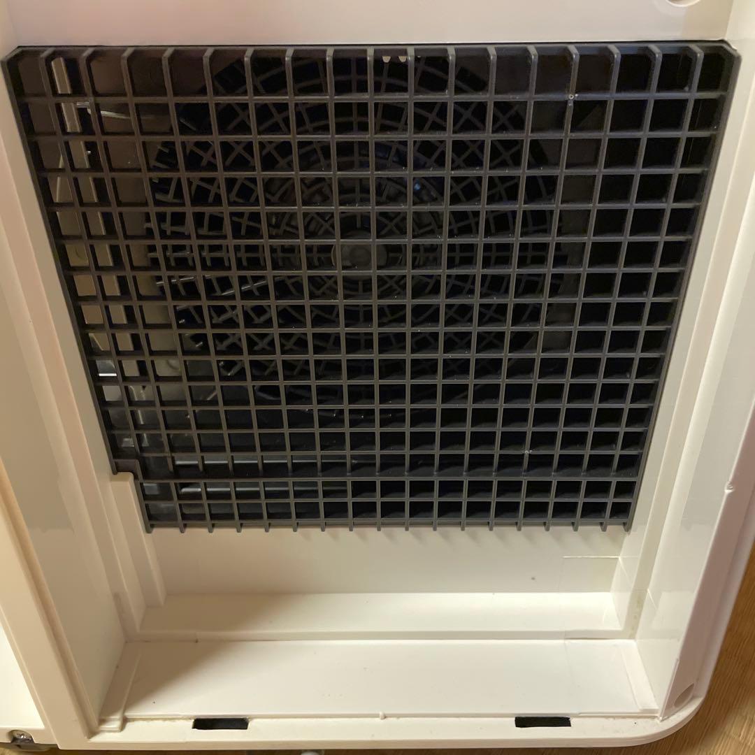 値下げ　2022年度製　シャープ　加湿空気清浄機　KC-F70-W