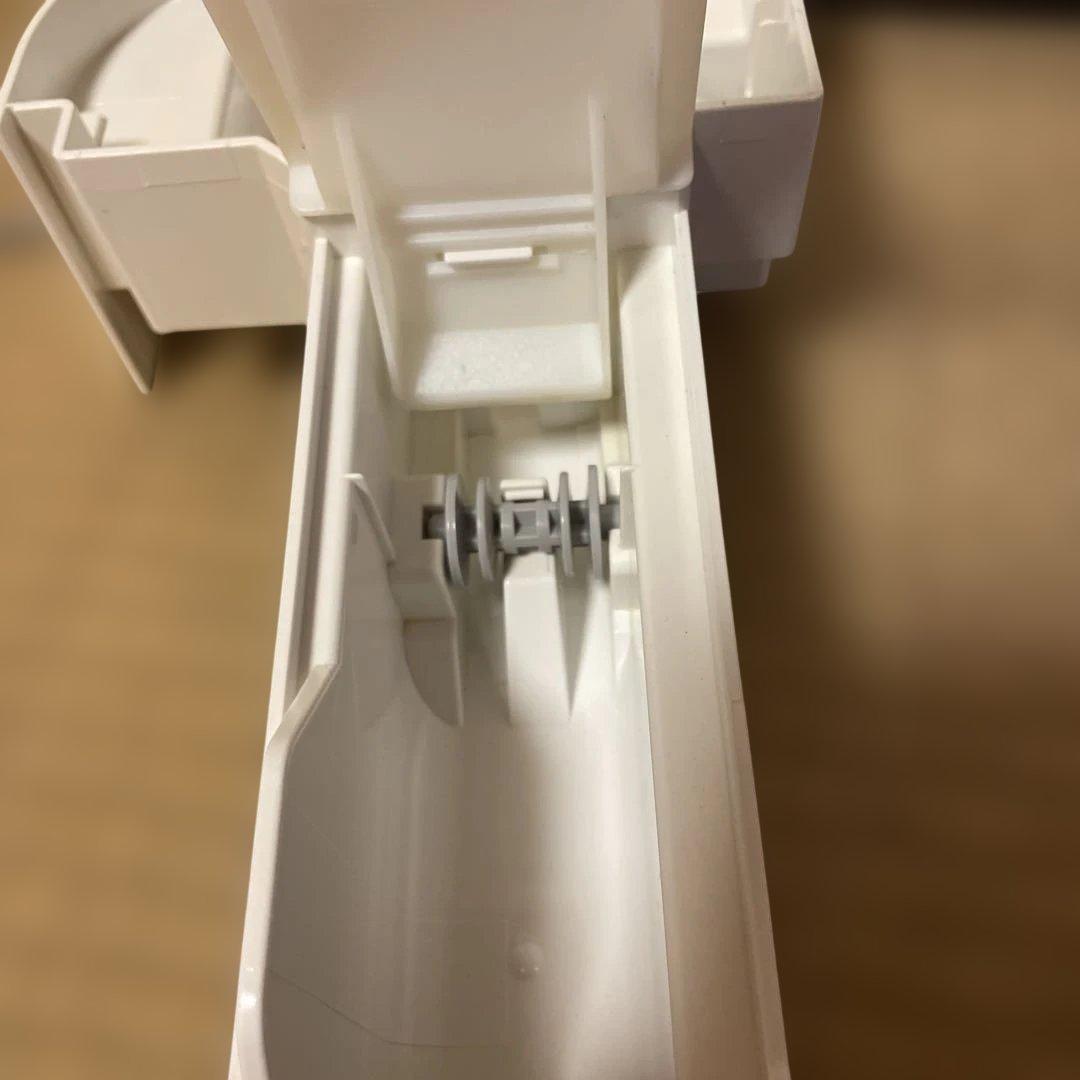 値下げ　2022年度製　シャープ　加湿空気清浄機　KC-F70-W