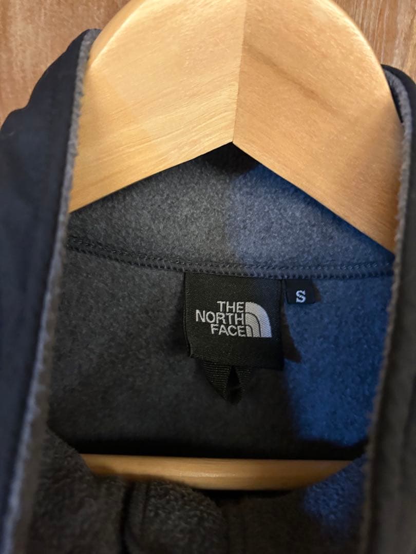 The North Face デナリベスト 黒/グレー