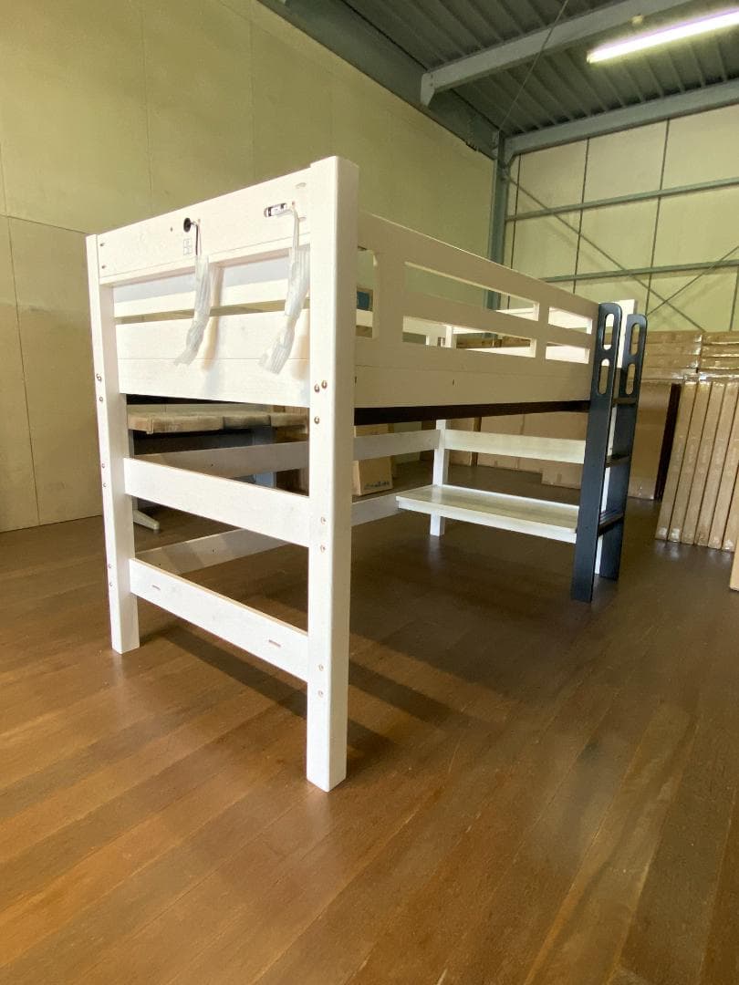 【全国送料無料】ロフトベッドイーニーミドルタイプ　WHｘDK　アウトレット