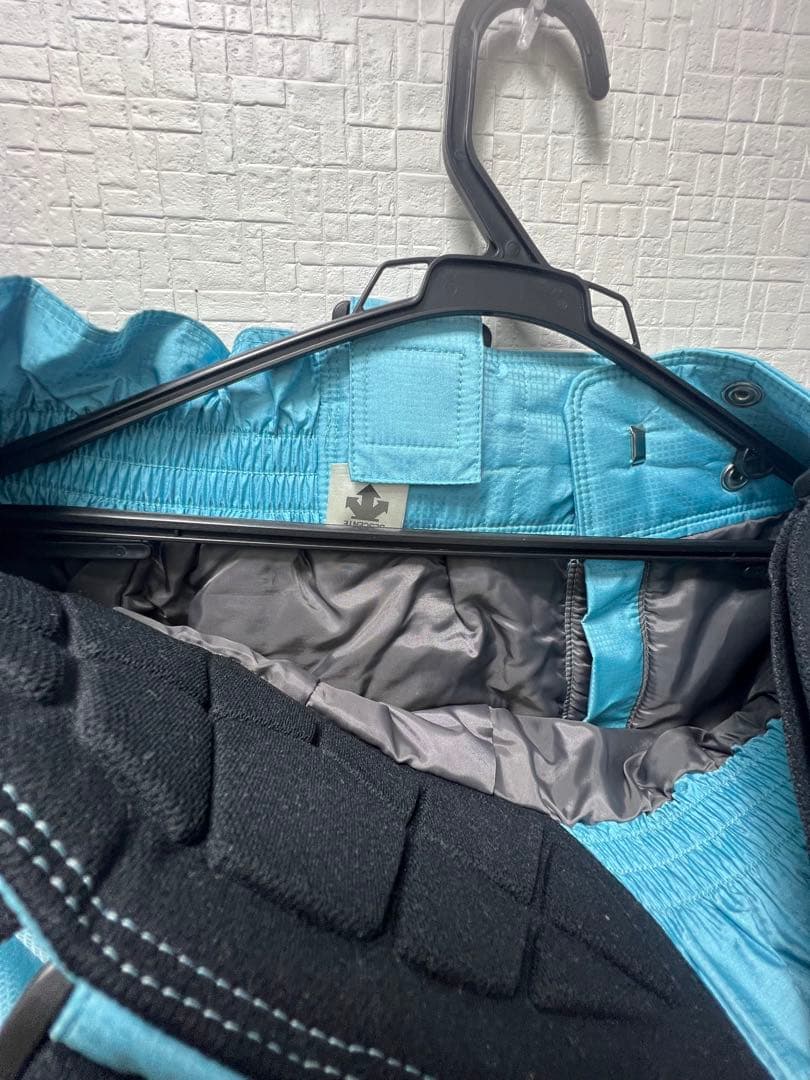 DESCENTEスキーウェア 上下セットＯサイズ ムーブスポーツ スノボ