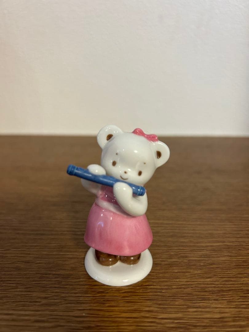 ファミリア　陶器　置き物　４体セット！　オーケストラ