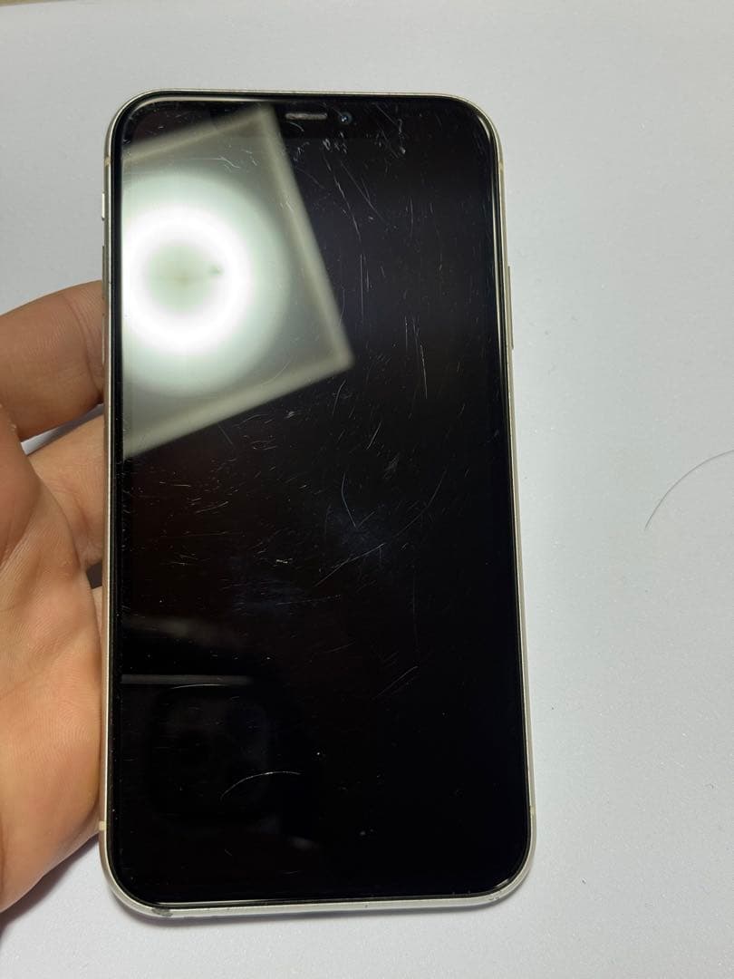 Apple iPhone 11 ホワイト 本体【ジャンク】