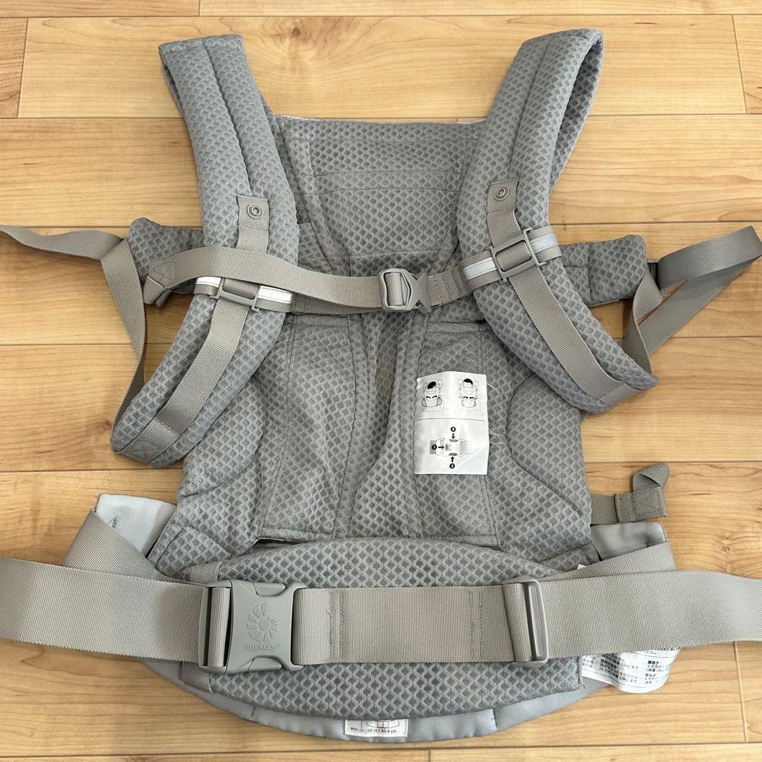 ergobaby OMNI breeze 抱っこひも　グレー