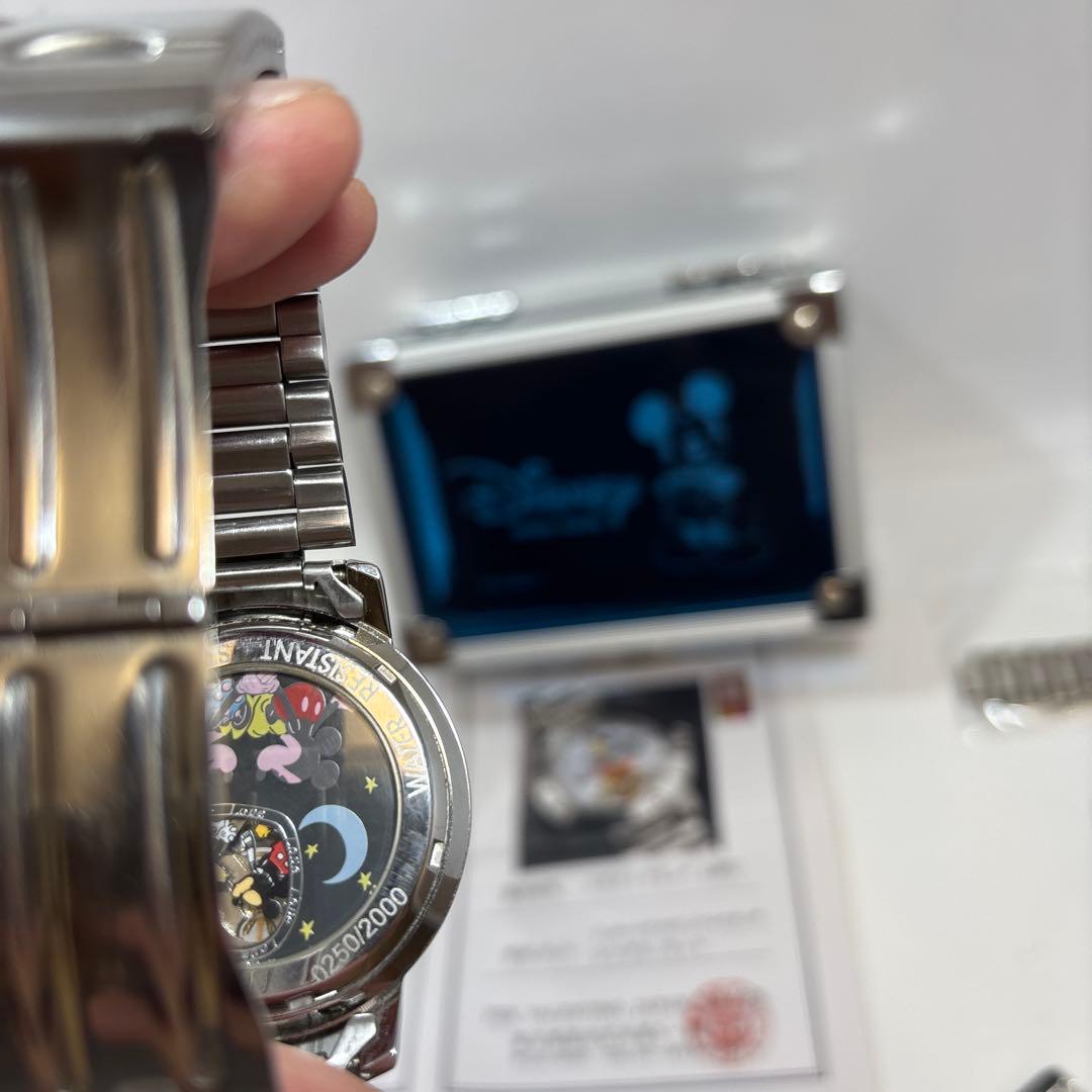 ミッキー 80周年記念 限定2000本中250番　ダイヤモンド入り ディズニー