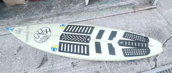 値下げ！サーフボード TRIANGLE オーダー品 ケース付き