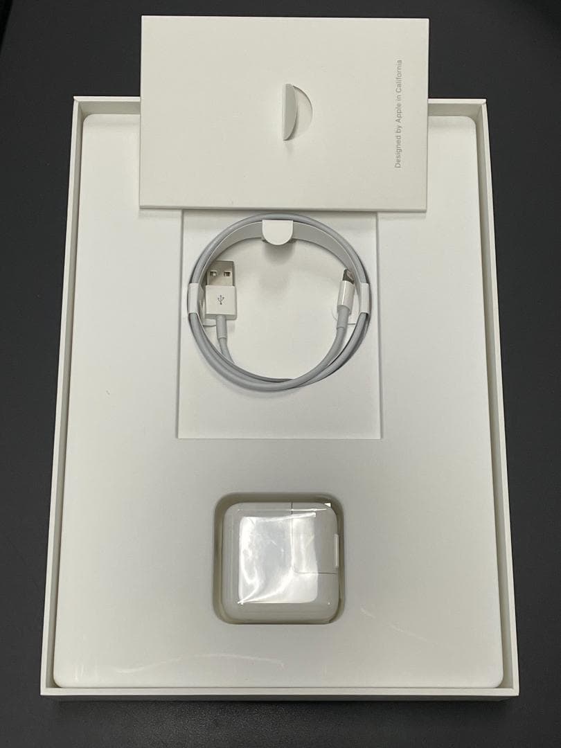 iPad 第5世代 Wi-fiモデル 128GB GOLD【訳あり】