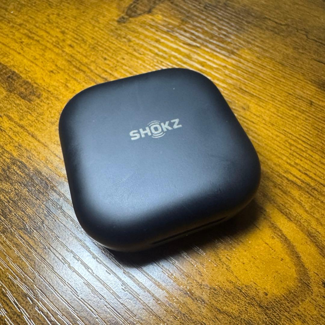 SHOKZ ワイヤレスイヤホン ブラック 充電ケース付き　OpenFit