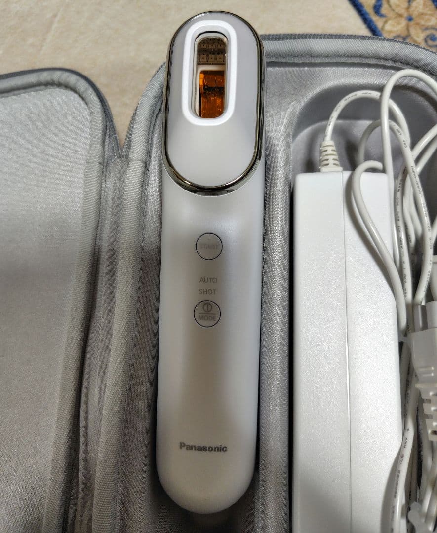 Panasonic BRIGHTSHOT 美顔器　フォトブライトショット