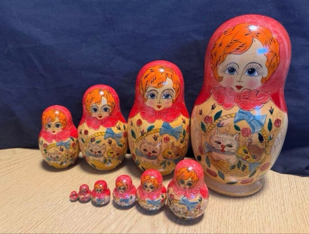 ヴィンテージ ロシア　デザイナーズ　猫と女の子マトリョーシカ　長期保存