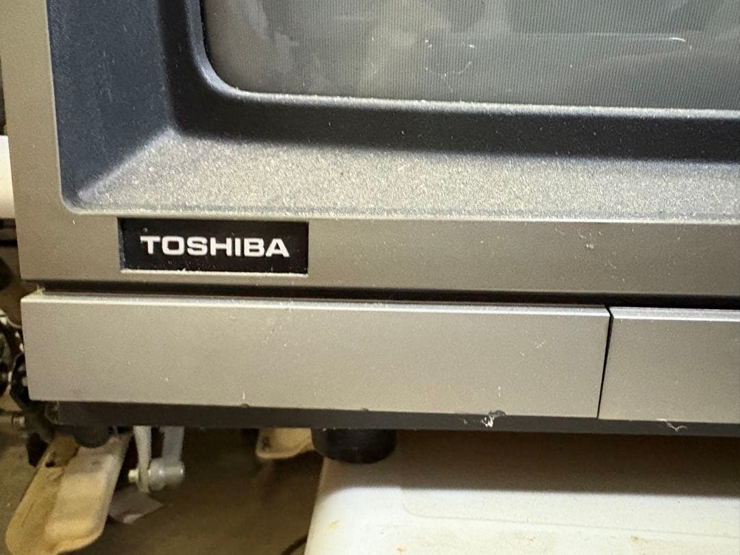 東芝カラーテレビ　昭和レトロ　アンティーク　ブラウン管テレビ