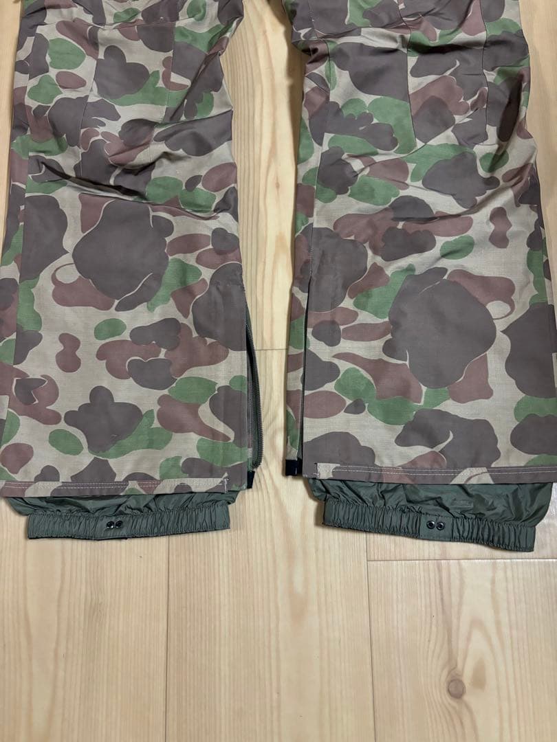 Burton GORE-TEXスノーボードパンツ値下げ