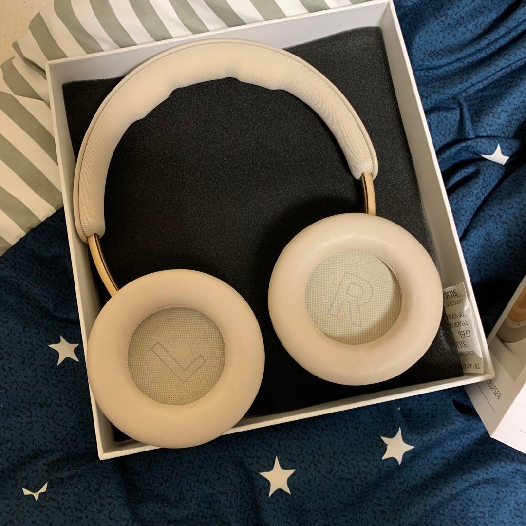 Bang & Olufsen Beoplay HX ワイヤレスヘッドホン値下検討