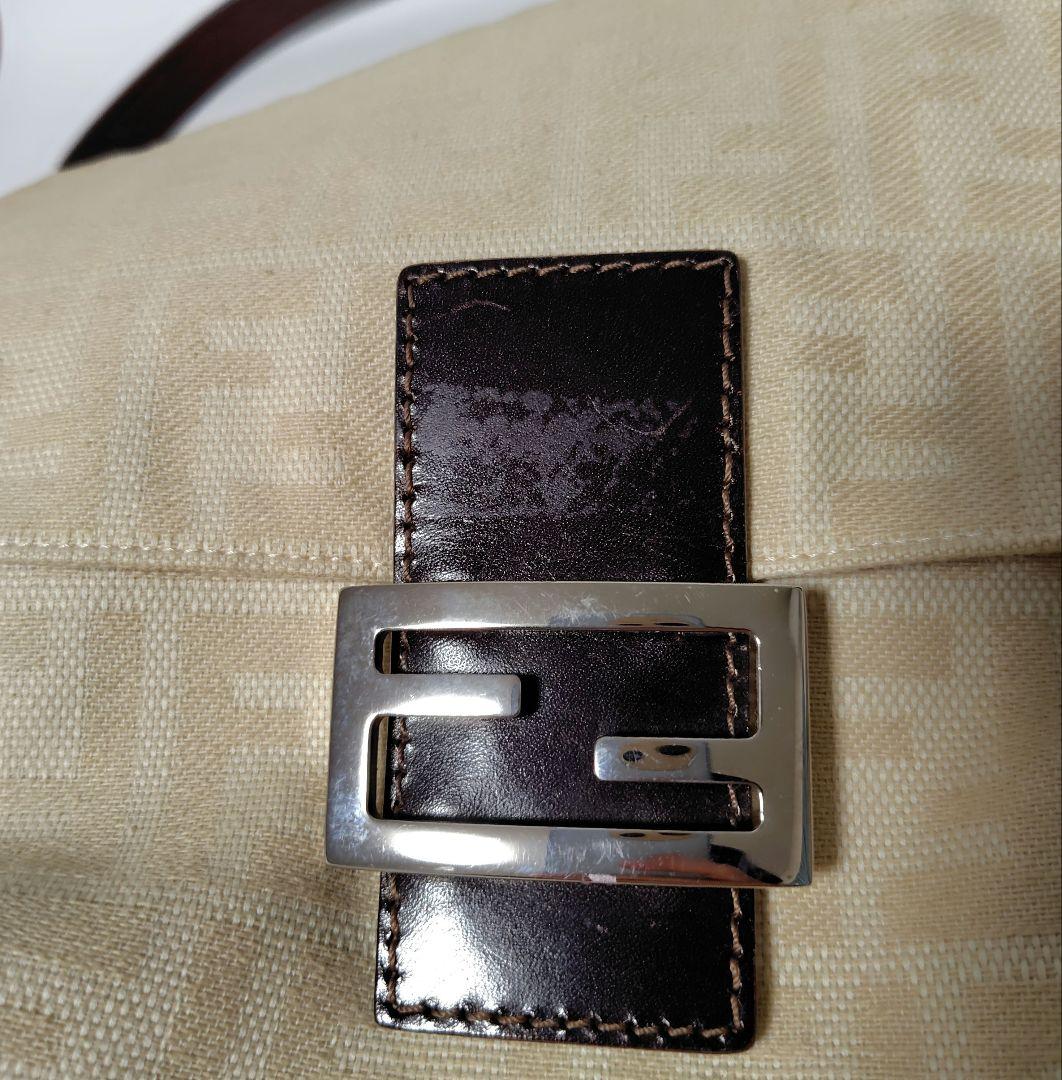 FENDI　ショルダーバッグ　ズッカ　フェンディ