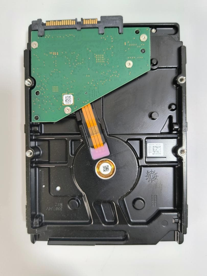内蔵型ハードディスクドライブ Seagate BarraCuda 2TB 7200rpm HDD