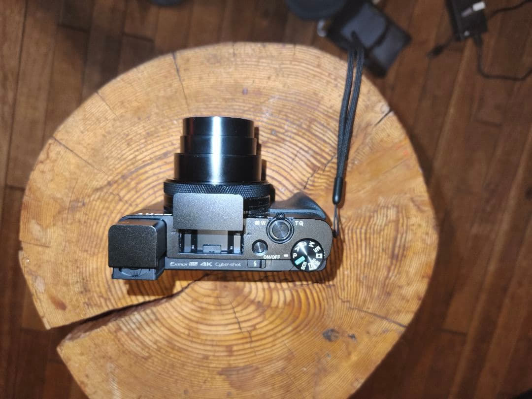 デジタルカメラ SONY DSC-RX100M7