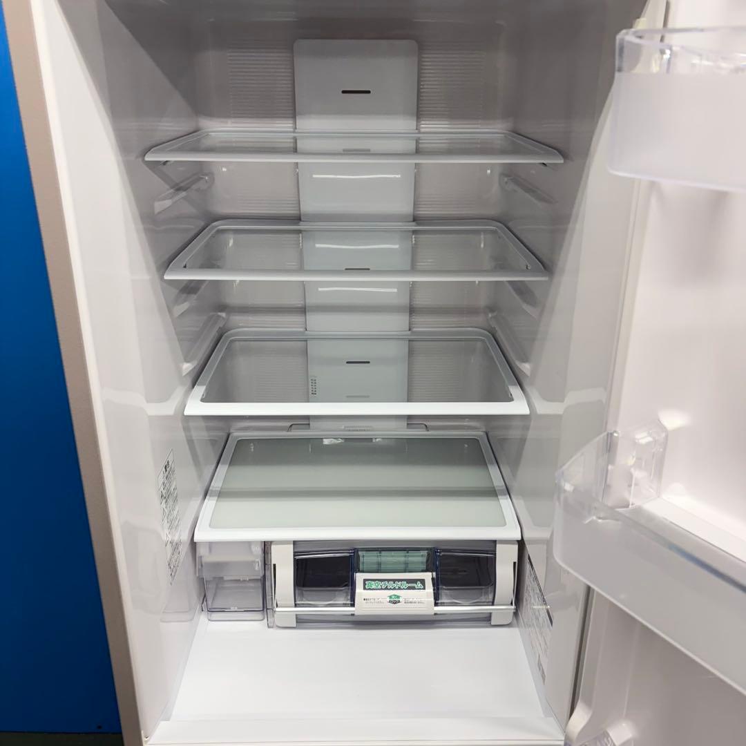 718 日立　大型冷蔵庫　300L強　小型　右開き　自動製氷　3ドア　家庭用