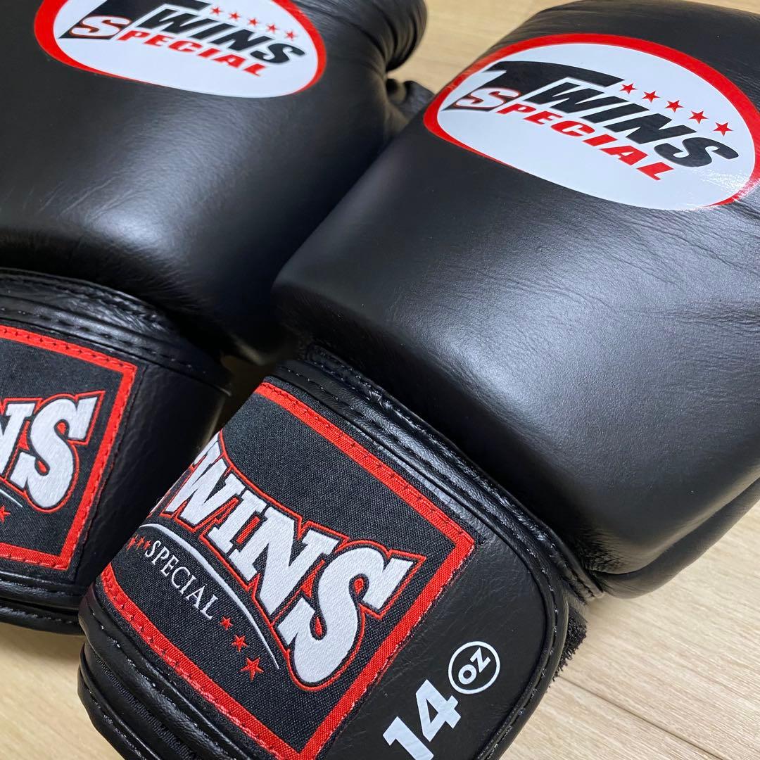 【美品】TWINS SPECIAL ボクシンググローブ 14OZ ブラック