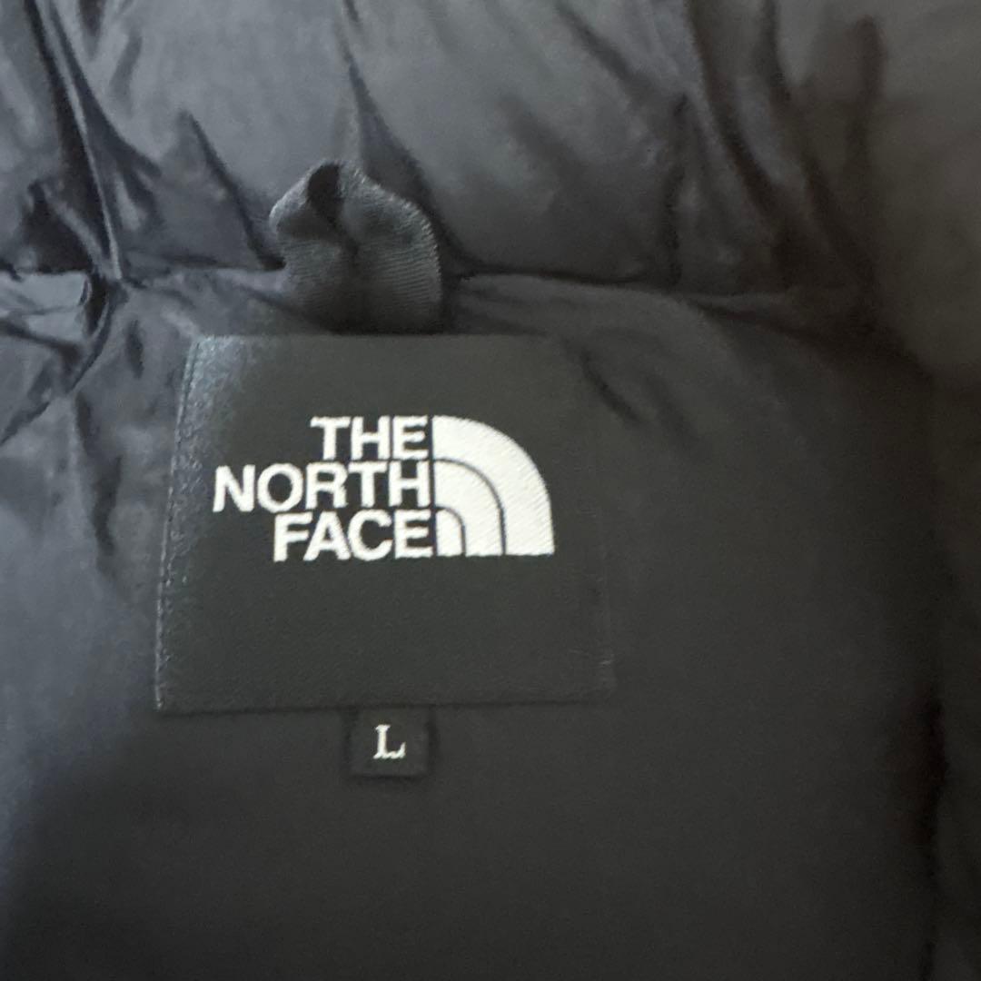 ノースフェイスのダウンベスト