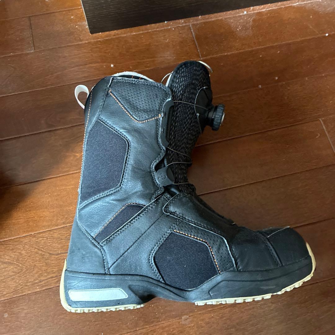 スノーボードブーツ ブラック ボアシステム搭載