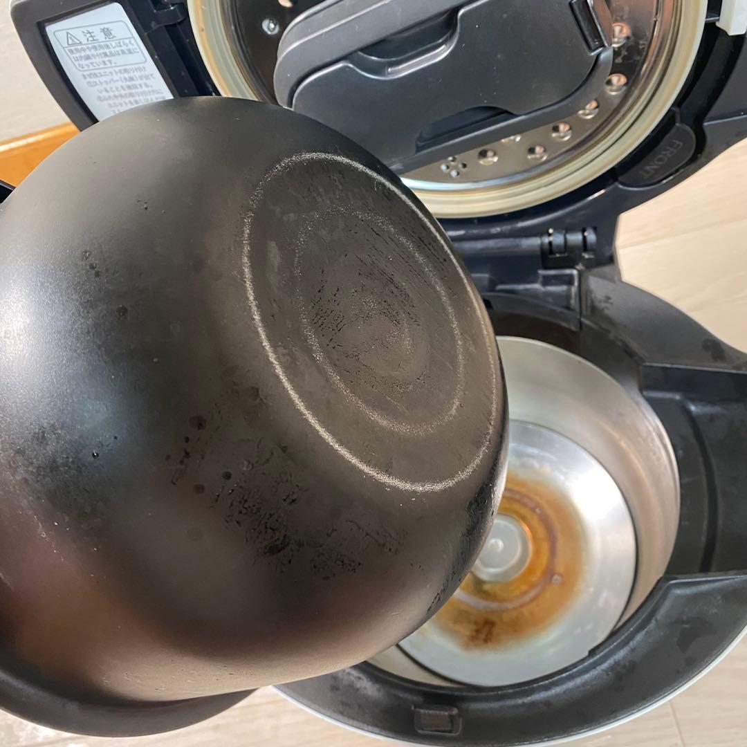 シャープ　KN-HW16E-W　2019年製　ヘルシオ　水なし自動調理鍋　白