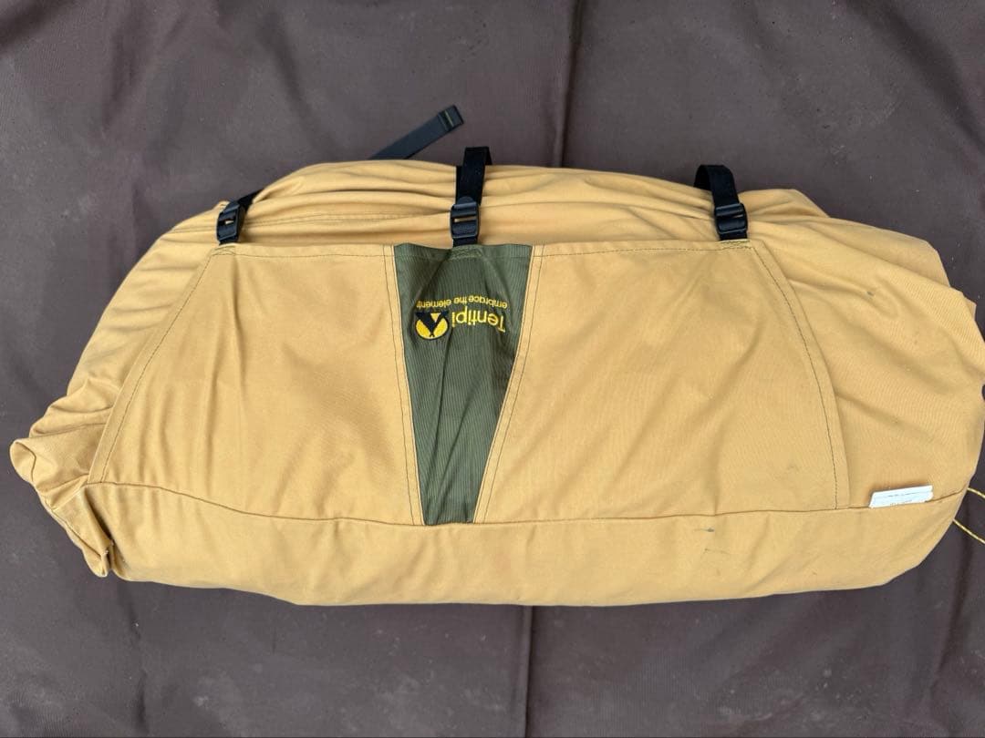 テンティピ サファイア7CP フロアシート　ポールプレート付き