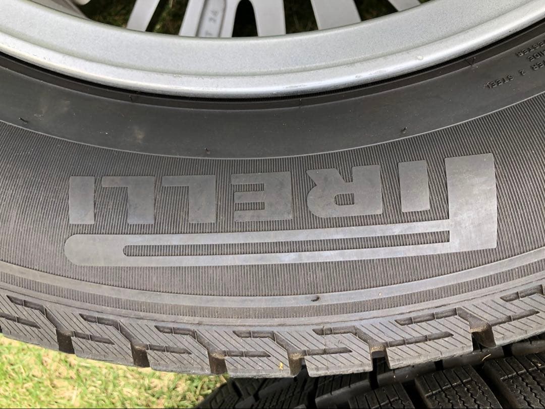 トヨタ　アルファード30系17インチ純正アルミ　スタッドレス225/60R17