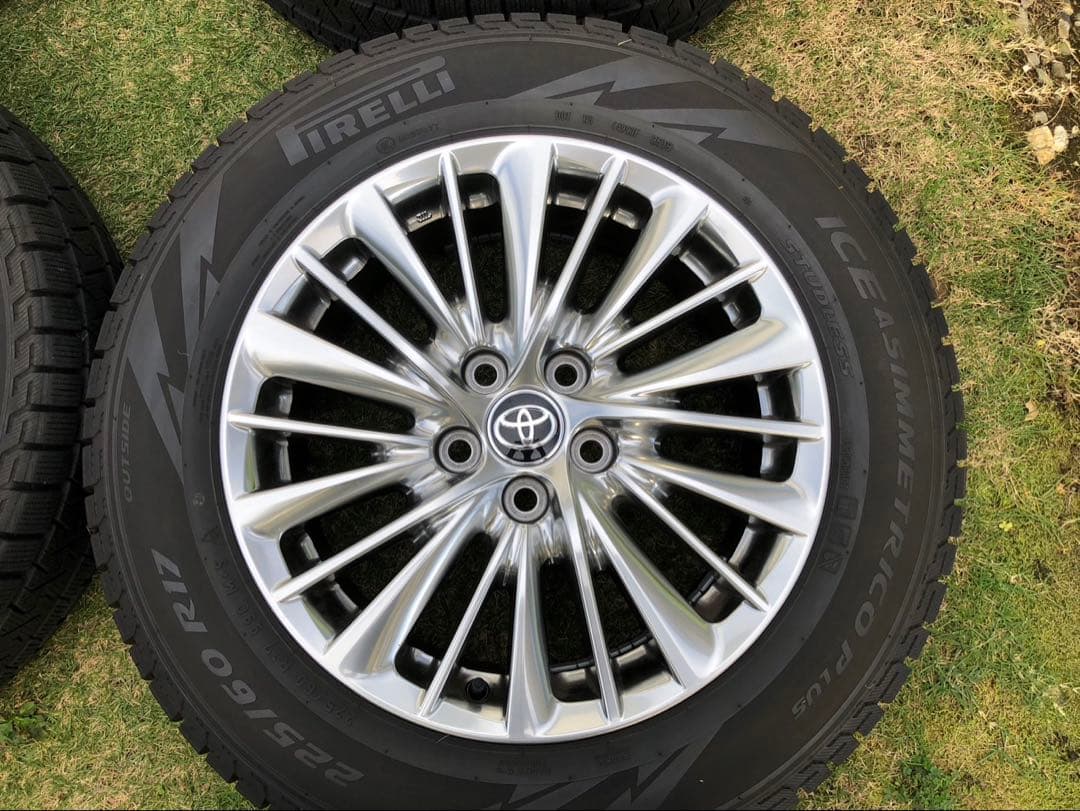 トヨタ　アルファード30系17インチ純正アルミ　スタッドレス225/60R17
