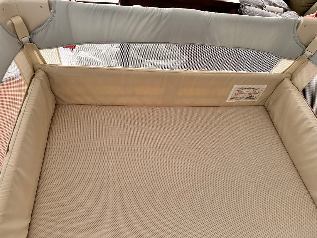 Aprica メッシュベビーベッド ベージュ