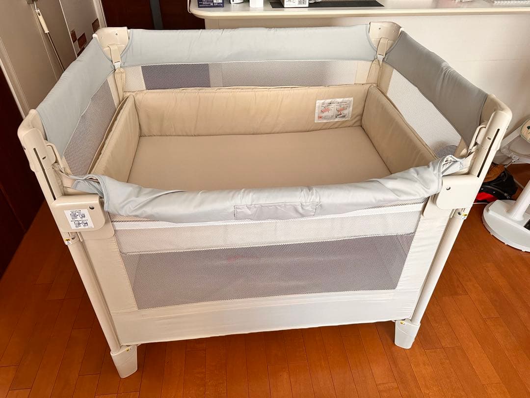 Aprica メッシュベビーベッド ベージュ