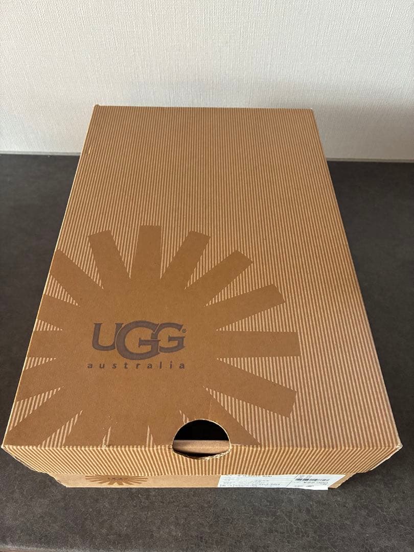 未使用に近い　UGG W CLASSIC MINI ブラック 6