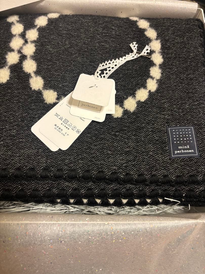 ◆ミナペルホネン ブランケット タンバリン ブラック XSサイズ ボックス入り