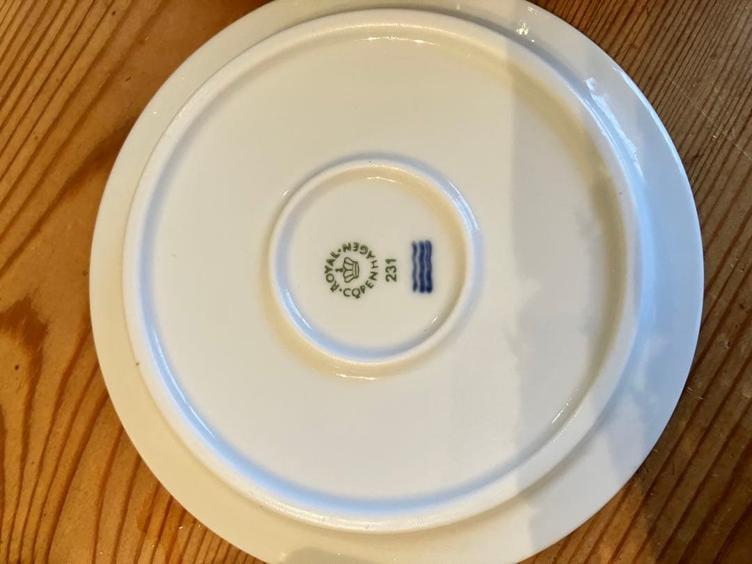 ロイヤルコペンハーゲン　ホワイトフルーテッド　蓋付オーブンウェア×2