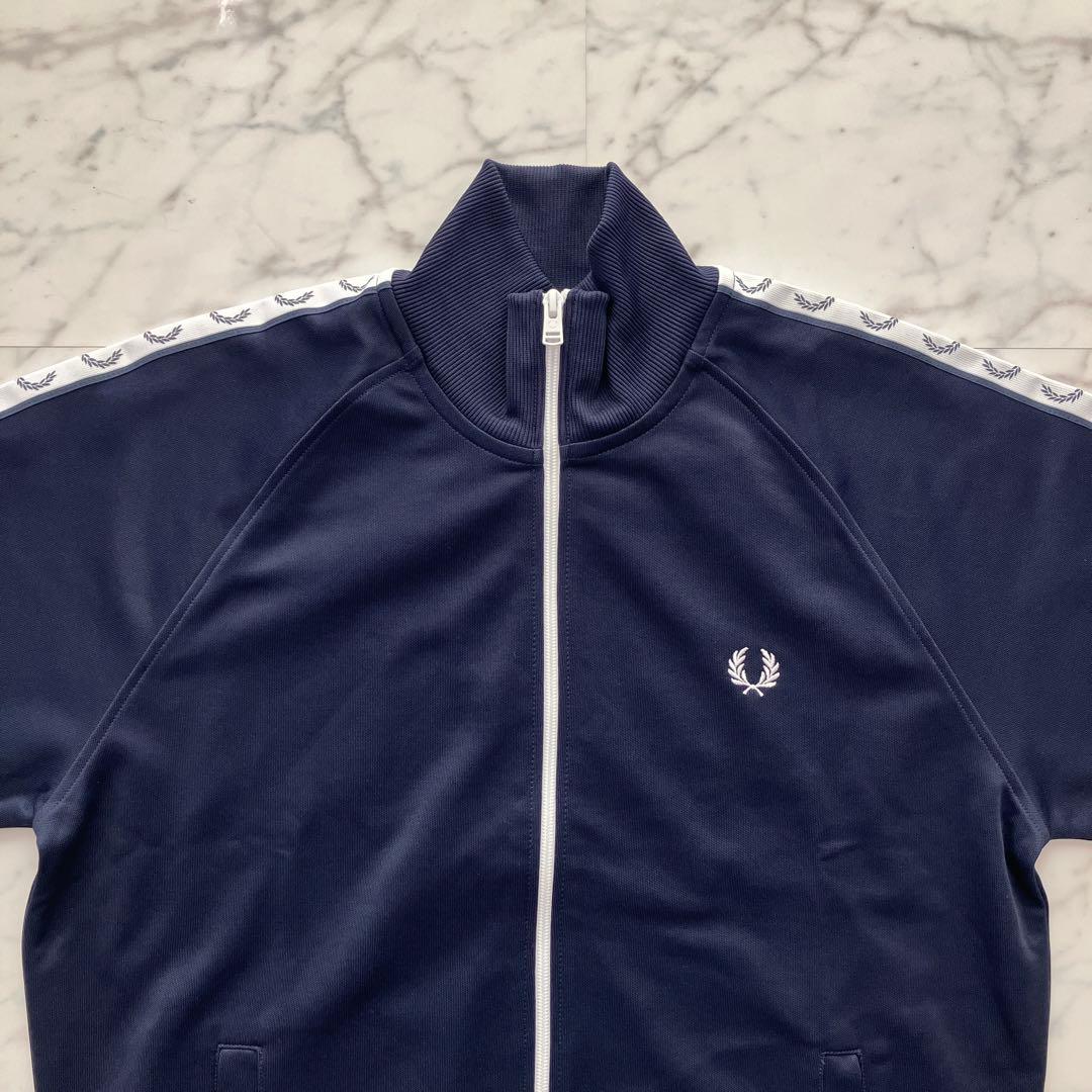【美品】FRED PERRY トラックジャケット ネイビー ポルトガル製 Ｍ
