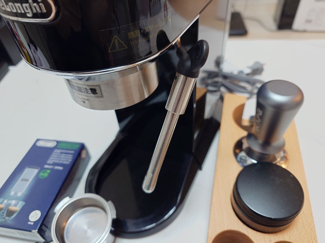 デロンギ エスプレッソマシン デディカ WDTツール付