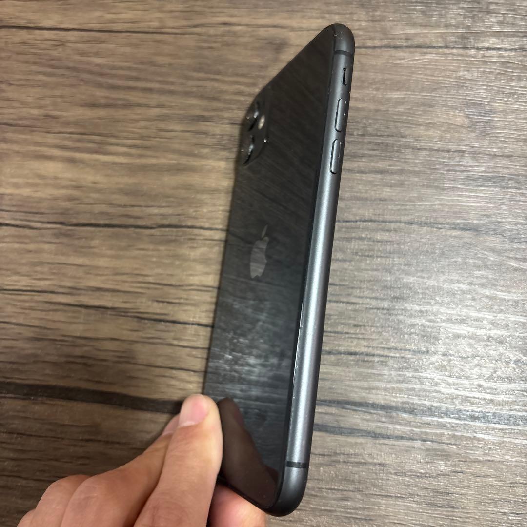iPhone11 64GB (SIMロック解除済)
