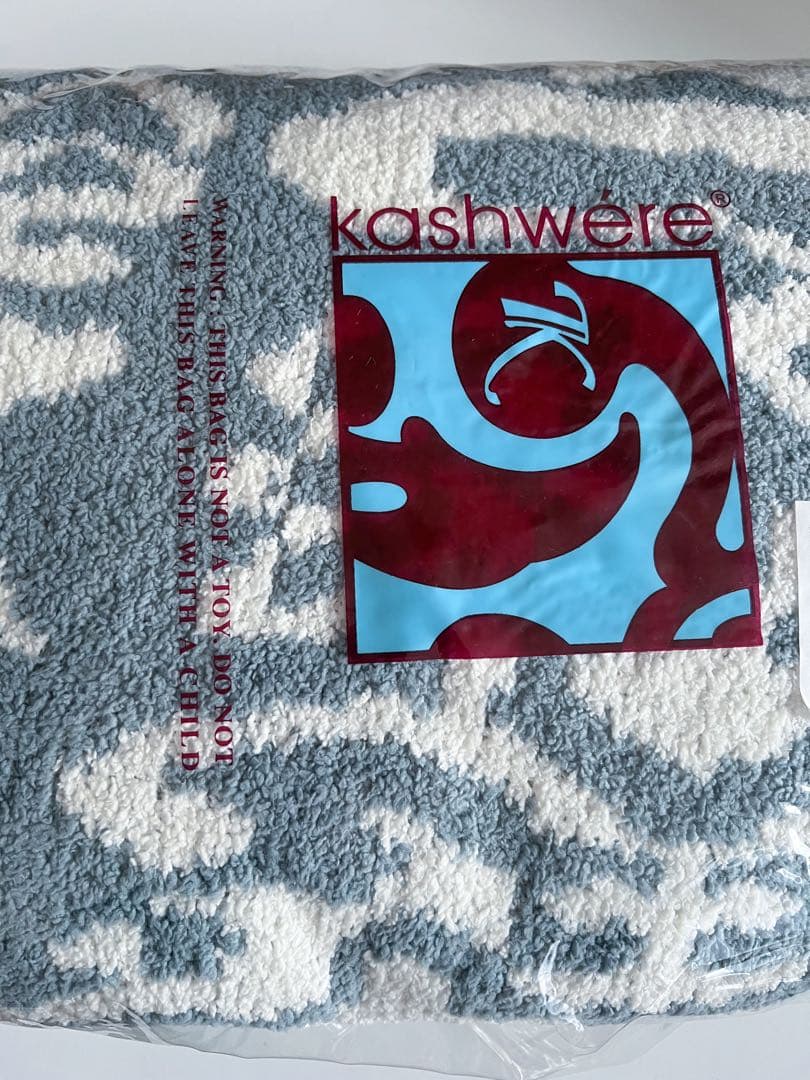 カシウェア ブランケット ダマスク柄（シルバーブルー）