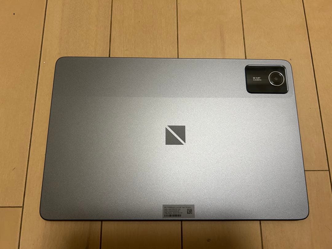 セビル  美品☆NEC LAVIEタブレット Tab T11 ルナグレー