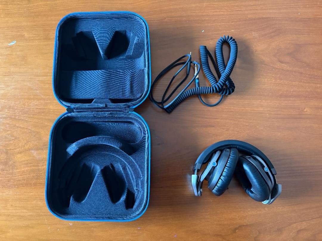 ヘッドホン Sennheiser HD8 DJ