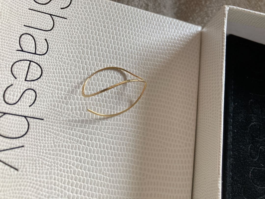 Shaesby ピアス（片方）