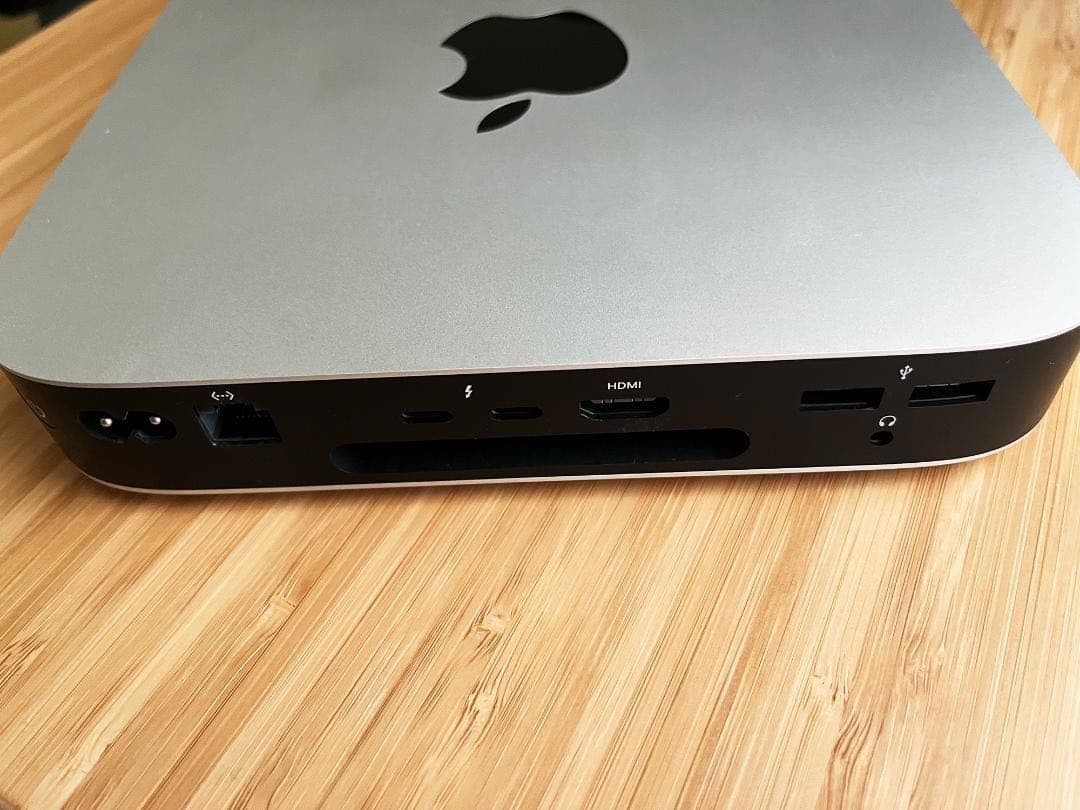 Mac mini M2 8コアCPU 10コアGPU 8GB SSD 256GB