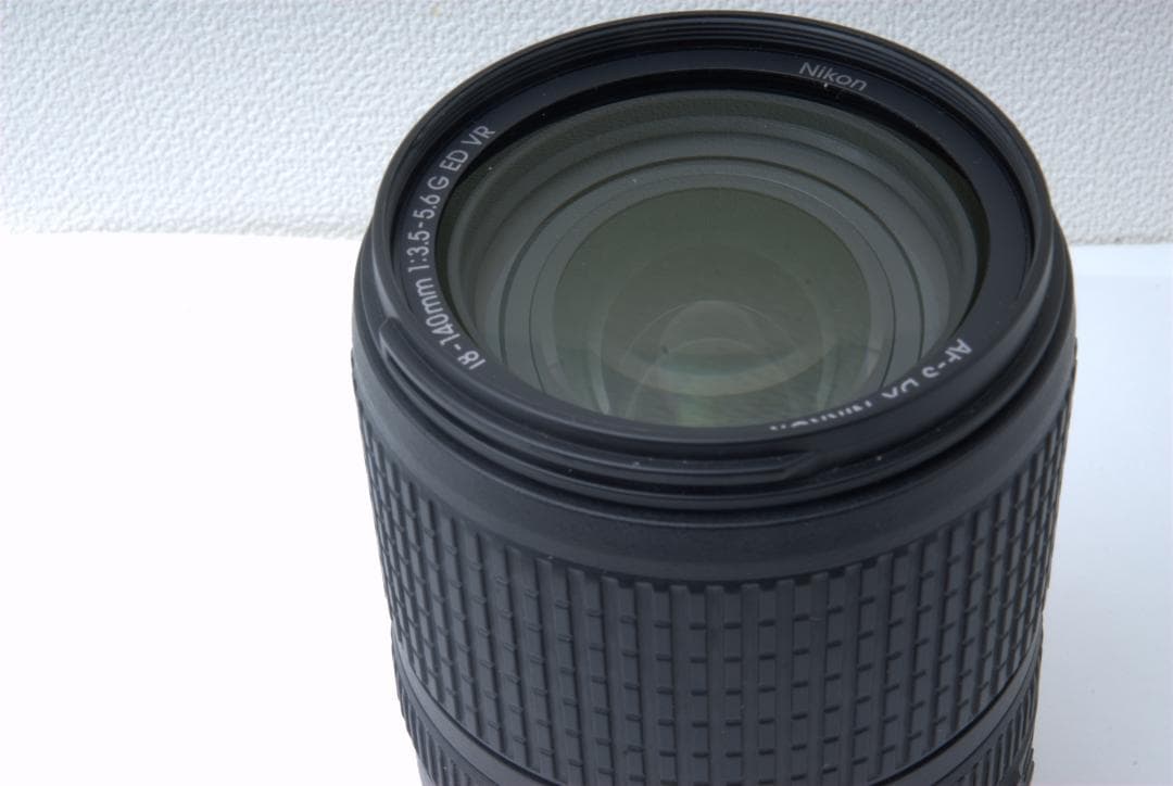 【 美品】Nikon ニコン D7200 Nikon DX 18-140mm