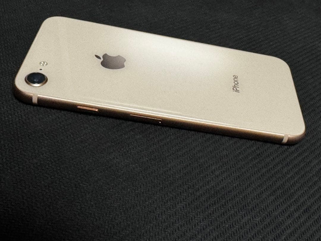 スマートフォン本体 iPhone 8 64GB