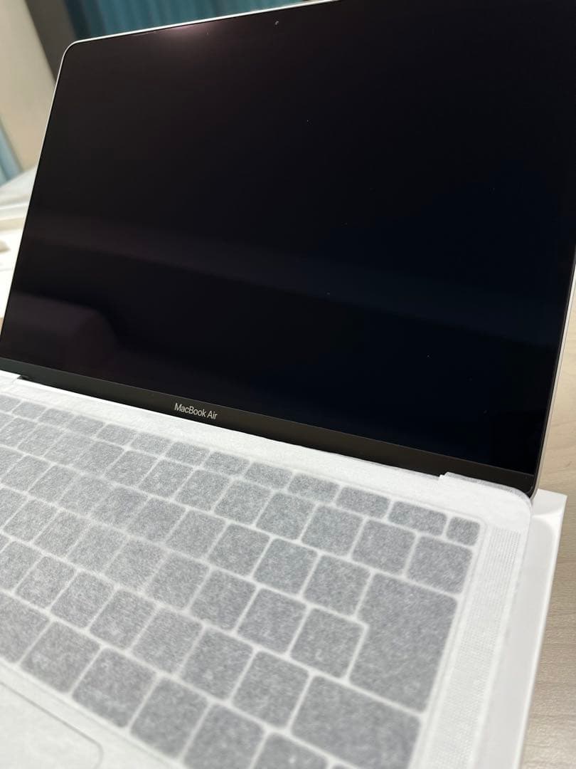 Apple MacBook Air 13インチ 2018＋純正USBコネクタ付