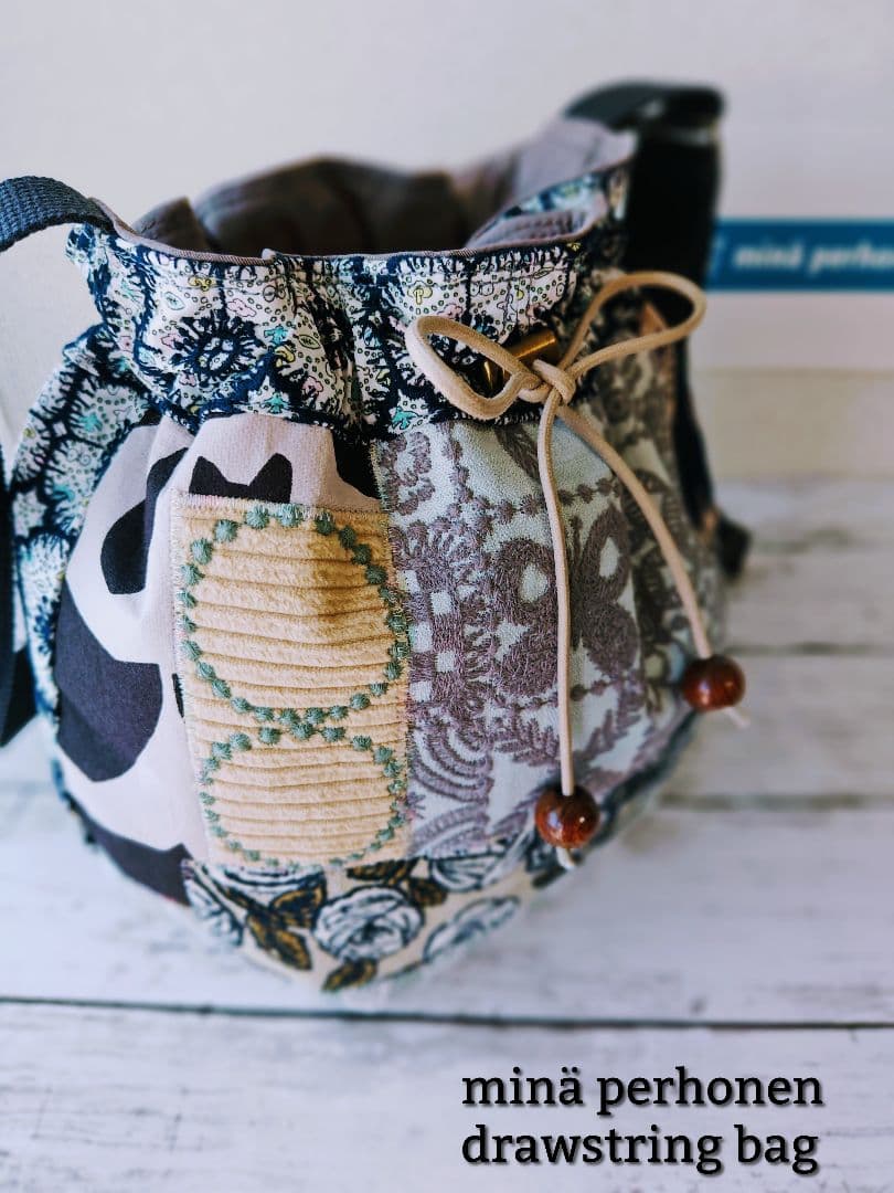 【再販ナシ】ミナペルホネン ドローストリングバッグ 巾着バッグ アネモネ