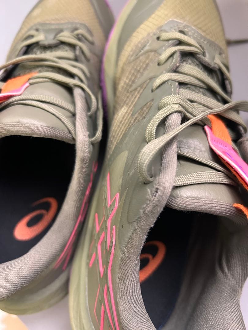 値下げ中【美品】asics⭐︎UNPRE ARS LOW 2